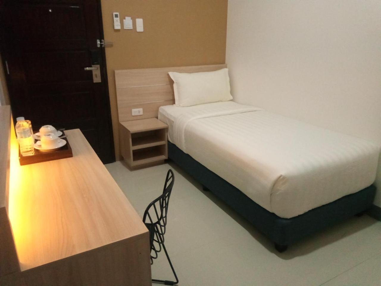 Figtree Hotel Iloilo City Dış mekan fotoğraf