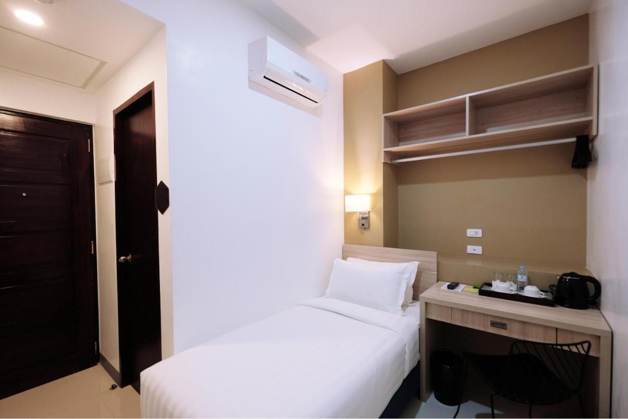 Figtree Hotel Iloilo City Dış mekan fotoğraf